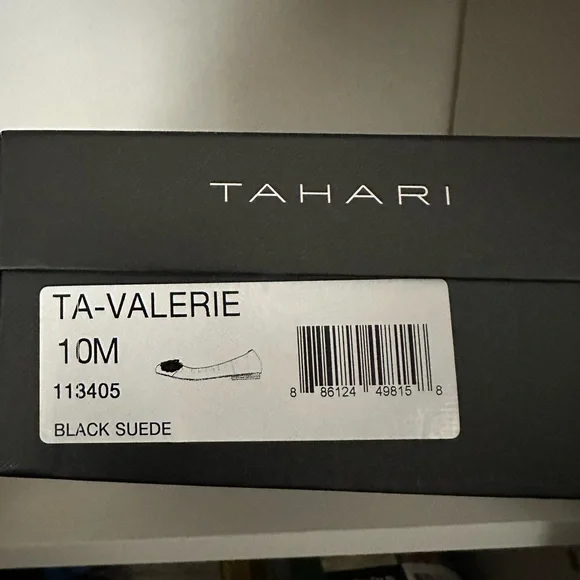 Tahari Black Velvet Flats with Ornate Design
Size 10M - Picture 3 of 5